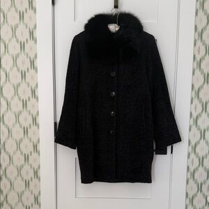 Sofia Cashmere Black Teddy Jacket with Fur Collar